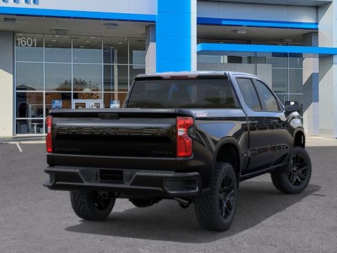 New 2026 Chevrolet Silverado 1500 Custom Trail Boss w/ LPO, Dark Essentials Package AWD/4WD image 4