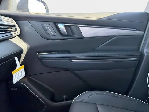 New 2027 Buick Enclave Preferred w/ Power Package FWD image 22