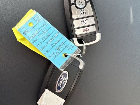 Used 2024 Ford Expedition Max Platinum AWD/4WD image 39