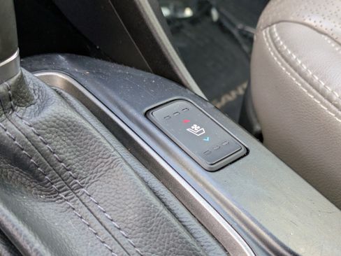 Used 2014 Hyundai Santa Fe Limited image 31