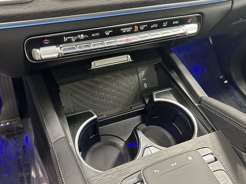 New 2026 Mercedes-Benz GLS 450 4MATIC image 33