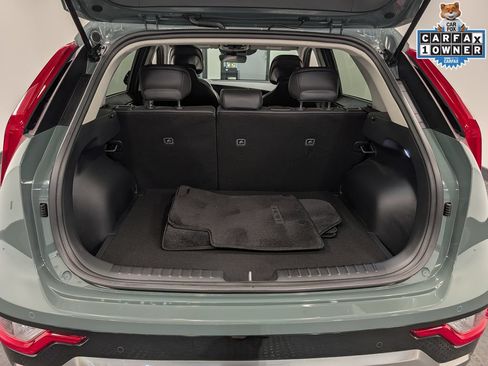 Certified 2025 Kia Niro EX Touring FWD image 30