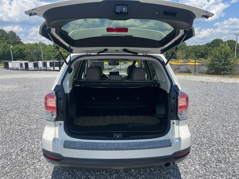 Used 2018 Subaru Forester 2.5i Limited AWD/4WD image 13