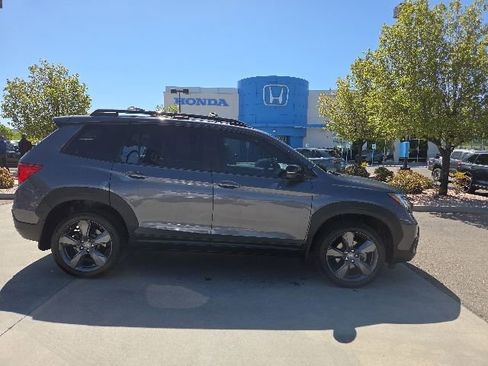 Certified 2019 Honda Passport Touring image 5