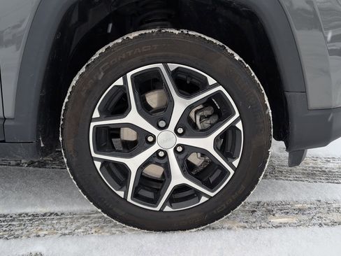 Used 2024 Jeep Compass Limited image 12