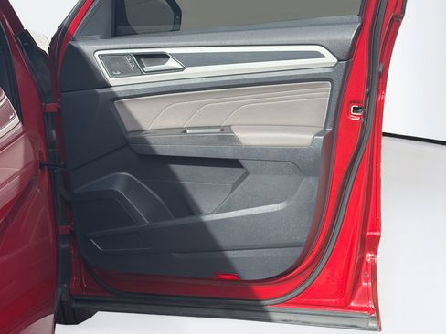 Used 2023 Volkswagen Atlas Cross Sport SEL Premium R-Line image 35