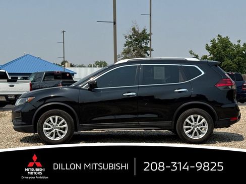 Used 2017 Nissan Rogue SV AWD/4WD image 7
