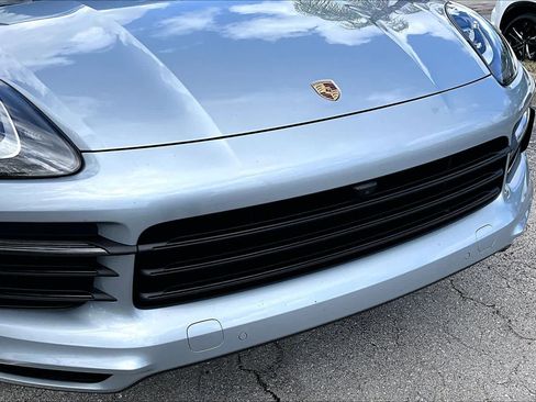 Used 2021 Porsche Cayenne AWD/4WD image 29