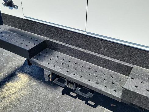 New 2024 Chevrolet Express 3500 w/ Power Convenience Package image 9