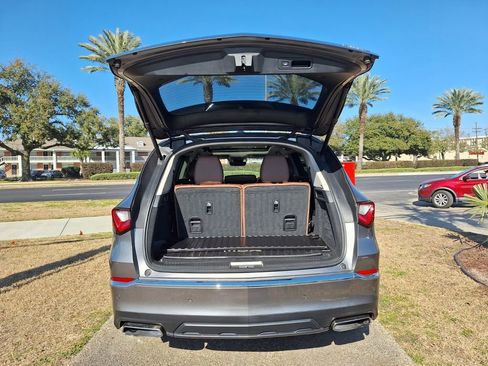 Used 2023 Acura MDX SH-AWD w/ Advance Package image 28