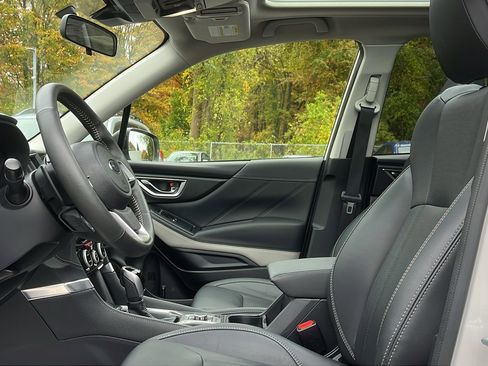 Certified 2024 Subaru Forester Limited image 11