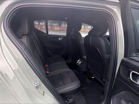 Used 2023 Volvo XC40 Recharge Ultimate w/ Protection Package Premier image 30