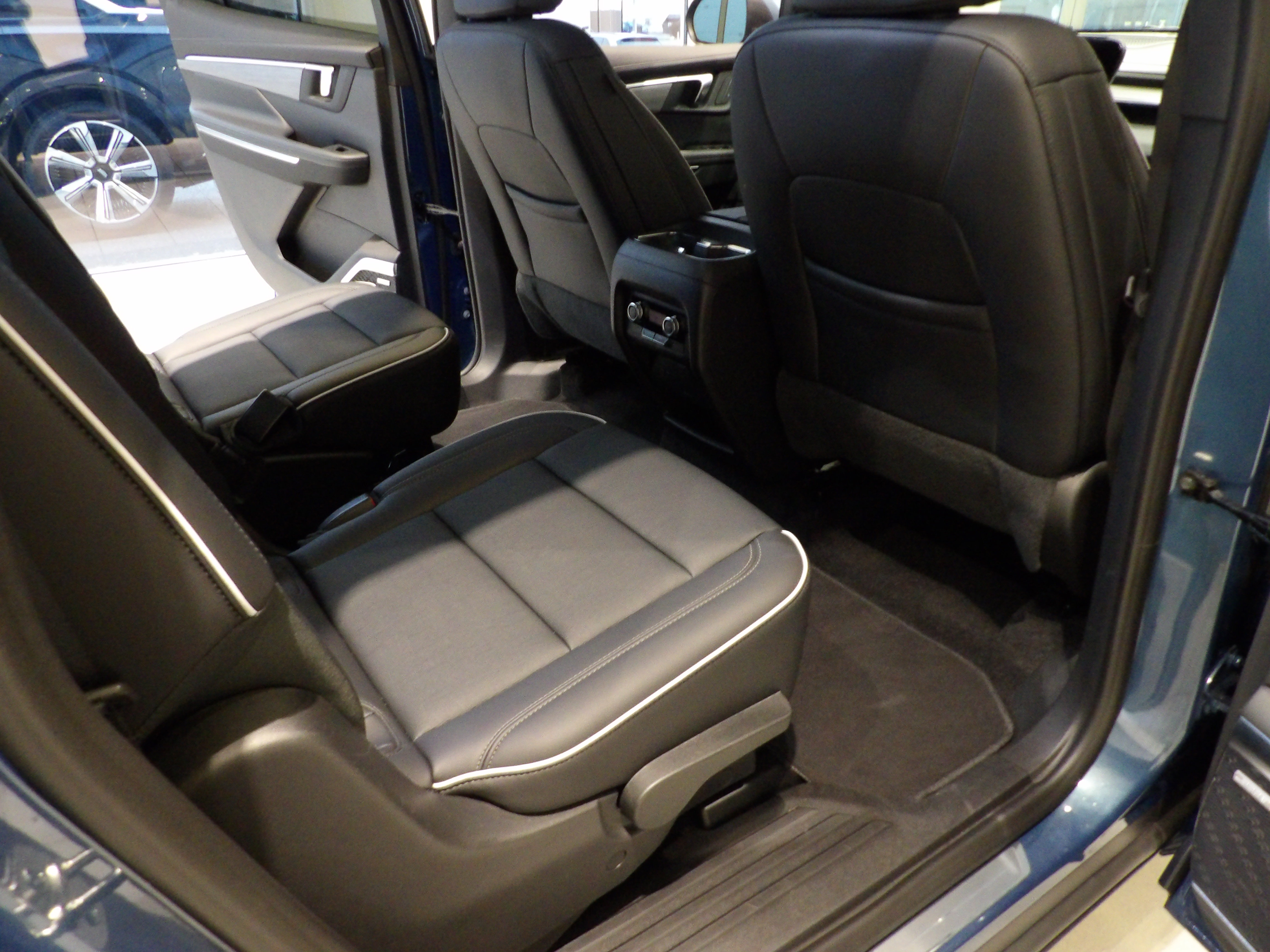 Used 2026 Buick Enclave Preferred AWD/4WD image 22