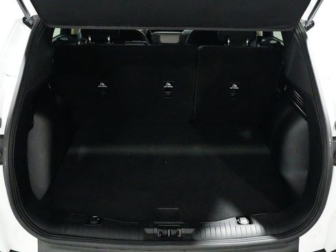 Used 2020 Ford Escape SE image 21