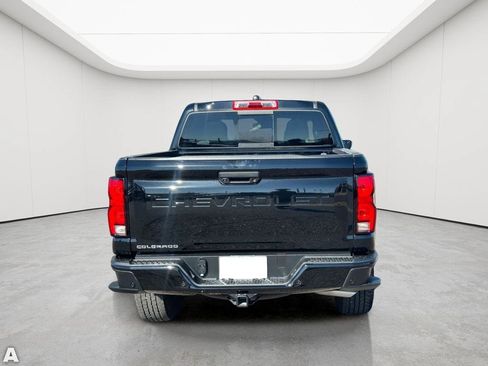 Used 2025 Chevrolet Colorado Z71 w/ Z71 Convenience Package 2 AWD/4WD image 9