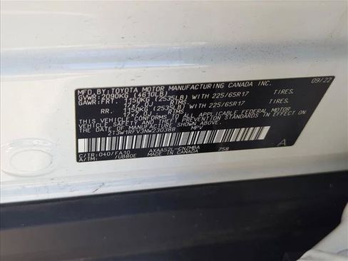 Certified 2022 Toyota RAV4 XLE w/ Convenience Package FWD image 27