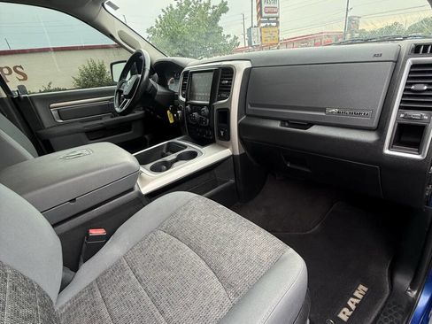 Used 2017 RAM 1500 Big Horn AWD/4WD image 23