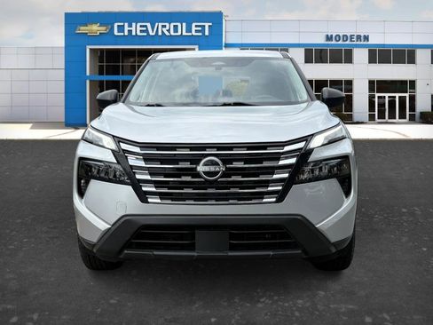 Used 2024 Nissan Rogue S AWD/4WD image 7