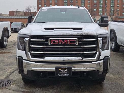 New 2026 GMC Sierra 2500 SLE w/ Remote Start Package image 3