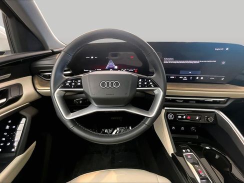 Used 2025 Audi Q5 Premium Plus w/ Premium Plus AWD/4WD image 6