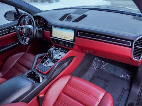Used 2021 Porsche Cayenne GTS image 50
