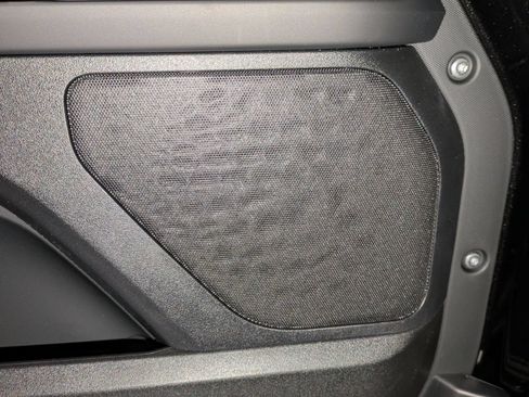 New 2026 Land Rover Defender 110 S AWD/4WD image 13