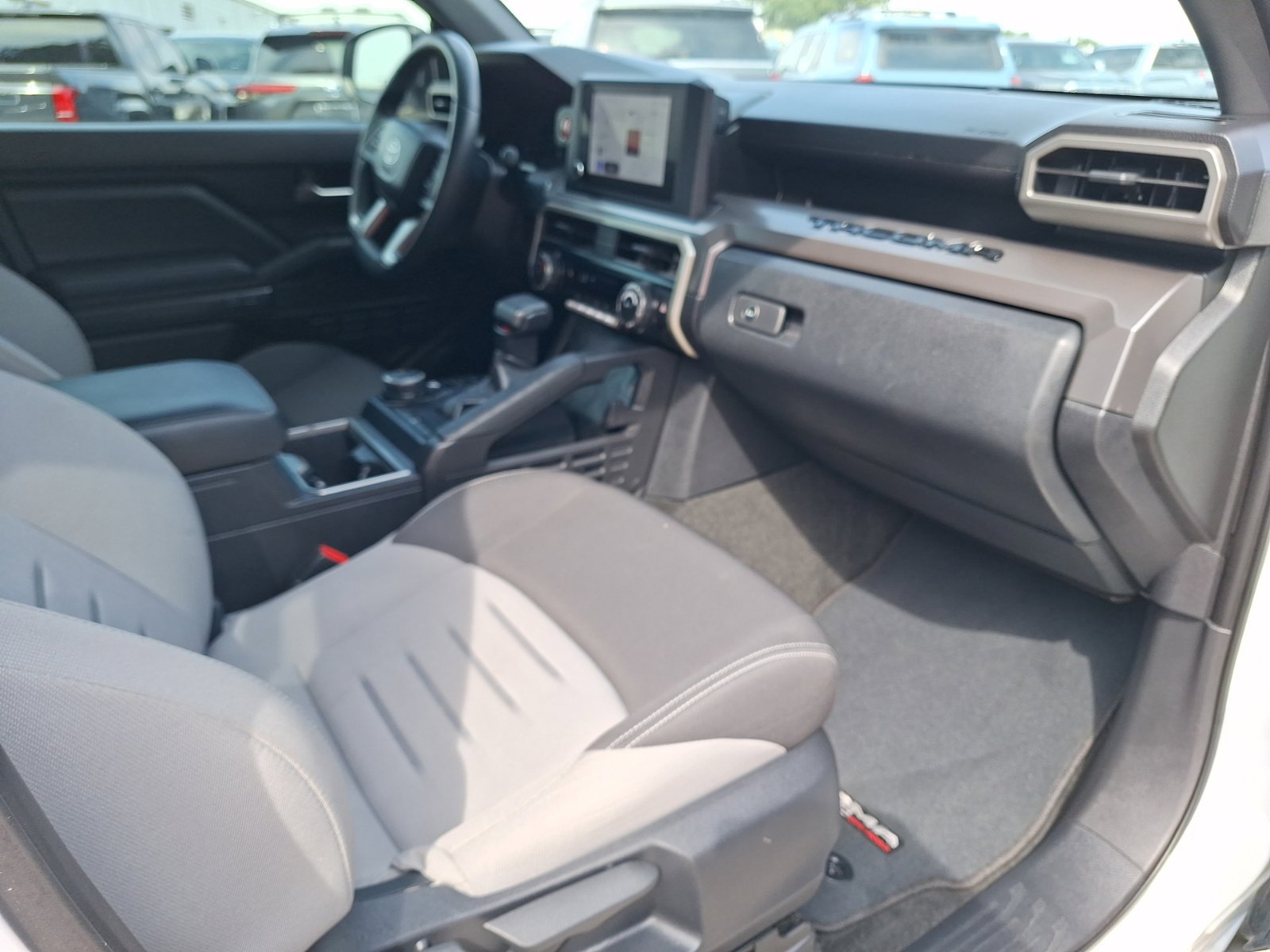 Used 2024 Toyota Tacoma TRD Off-Road AWD/4WD image 33