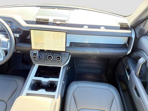New 2026 Land Rover Defender 110 S image 19