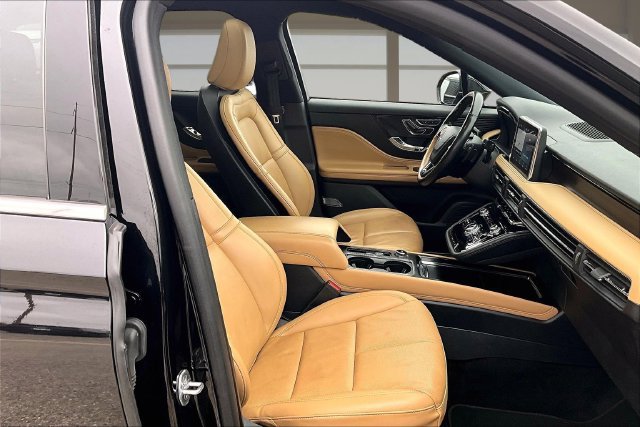 Used 2022 Lincoln Corsair Reserve w/ Elements Package AWD/4WD image 7