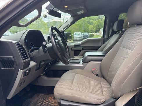 Used 2018 Ford F150 XLT w/ Equipment Group 302A Luxury AWD/4WD image 10