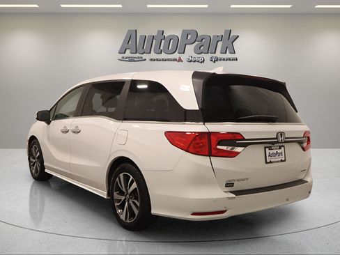 Used 2024 Honda Odyssey Touring image 7