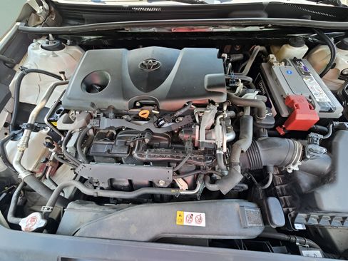 Used 2019 Toyota Camry LE FWD image 24
