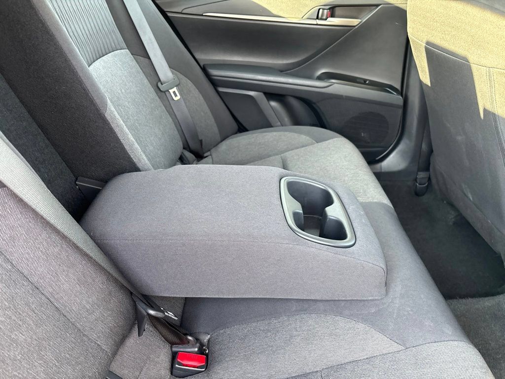 Used 2025 Toyota Camry LE FWD image 24
