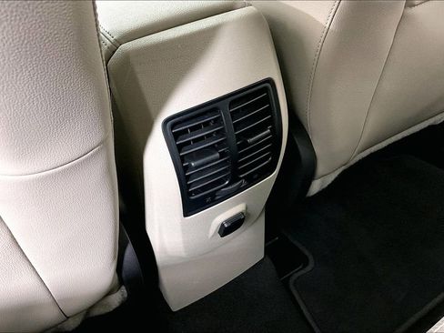 Used 2018 Ford Escape SEL image 35