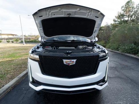 Used 2023 Cadillac Escalade Sport image 9