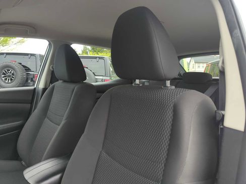 Used 2020 Nissan Rogue Sport S AWD/4WD image 15