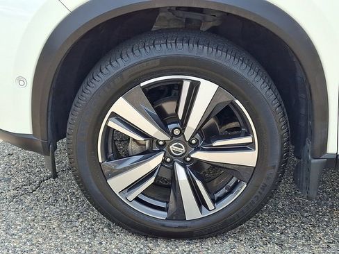 Used 2021 Nissan Rogue Platinum AWD/4WD image 11