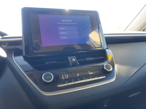 Certified 2025 Toyota Corolla LE image 25