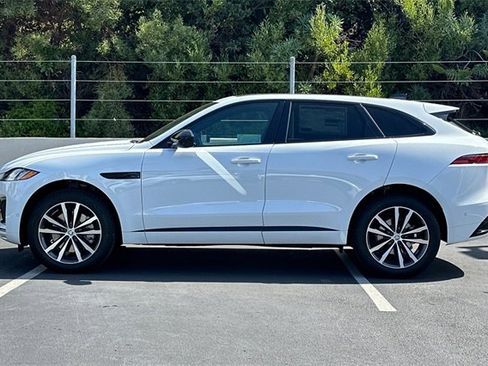 New 2026 Jaguar F-PACE R-Dynamic S image 2