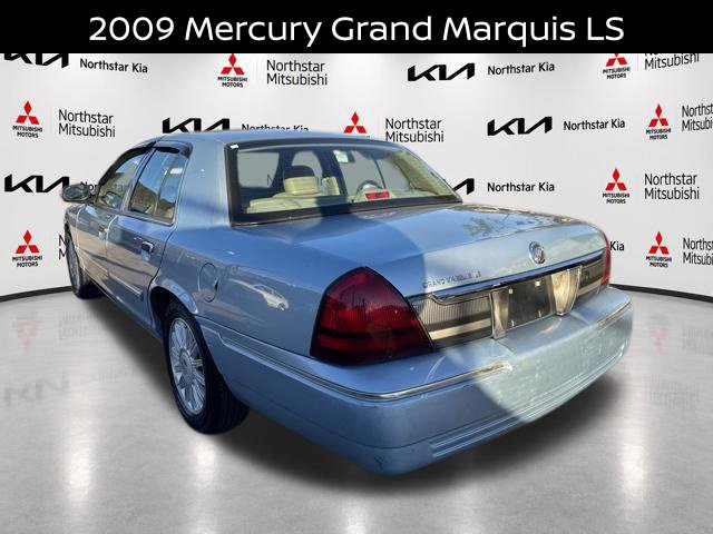 Used 2009 Mercury Grand Marquis LS RWD image 6