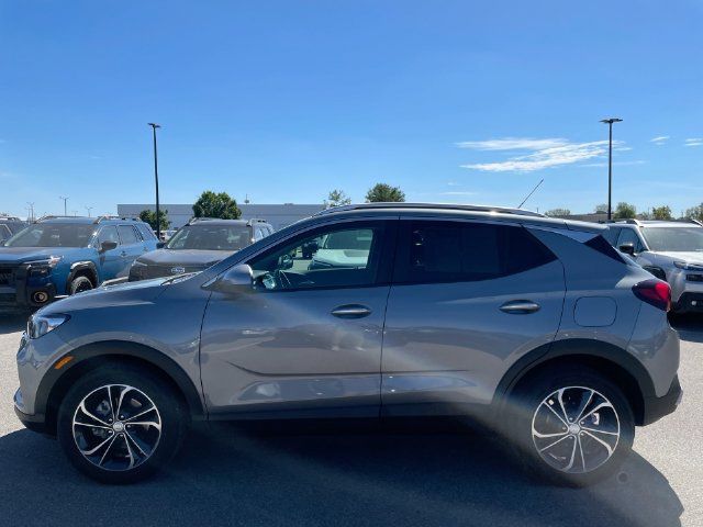Used 2023 Buick Encore GX Select w/ Safety Package II FWD image 2