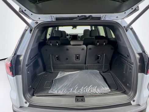 New 2026 GMC Acadia Elevation w/ LPO, Floor Liner Package AWD/4WD image 26