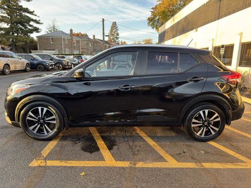 Used 2020 Nissan Kicks SV image 16