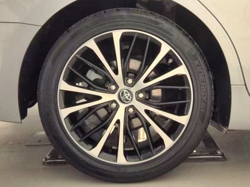 Used 2019 Toyota Camry SE FWD image 20