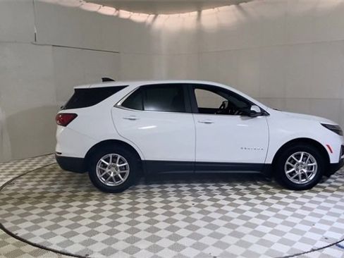 Used 2024 Chevrolet Equinox LT w/ LPO, Floor Liner Package image 9