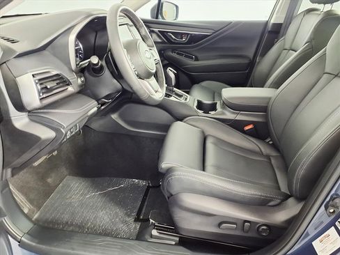 Used 2025 Subaru Outback Limited image 14