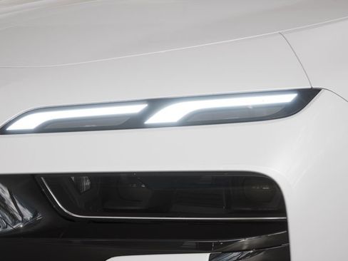 New 2026 BMW 740i image 6