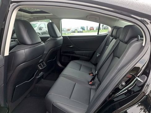 Certified 2024 Lexus ES 350 w/ Premium Package FWD image 10