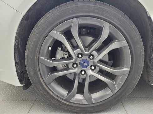 Used 2020 Ford Fusion SEL FWD image 31