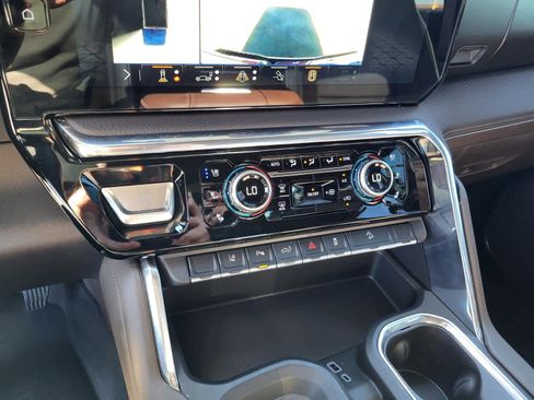 Used 2025 GMC Sierra 2500 Denali w/ Denali Reserve Package image 21